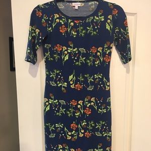 BNWOT XS JULIA DRESS LULAROE